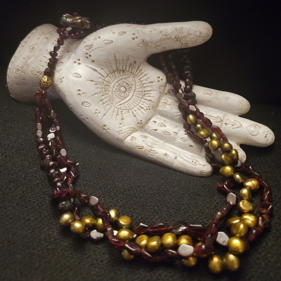 VINTAGE PIECE Gorgeous Garnet 3 piece set with two necklaces and earrings - Picture 3 of 5